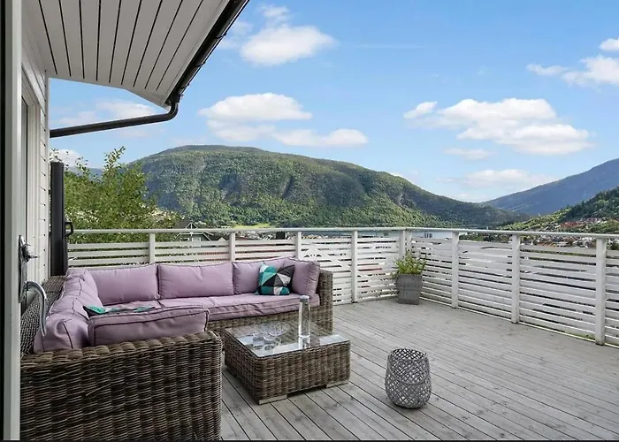 4 Roms Ved Fosshaugane Campus Sogndal