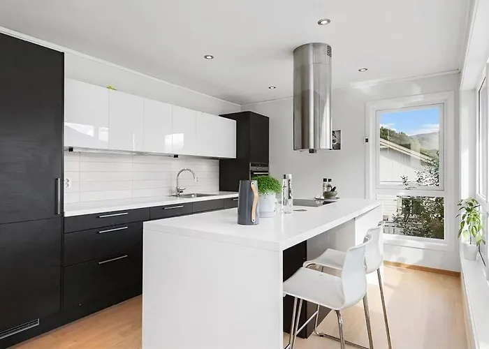 4 Roms Ved Fosshaugane Campus