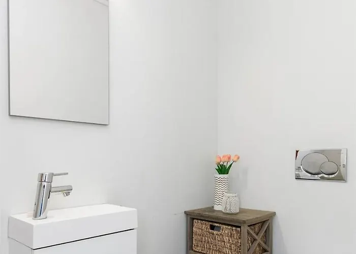 4 Roms Ved Fosshaugane Campus * Sogndal